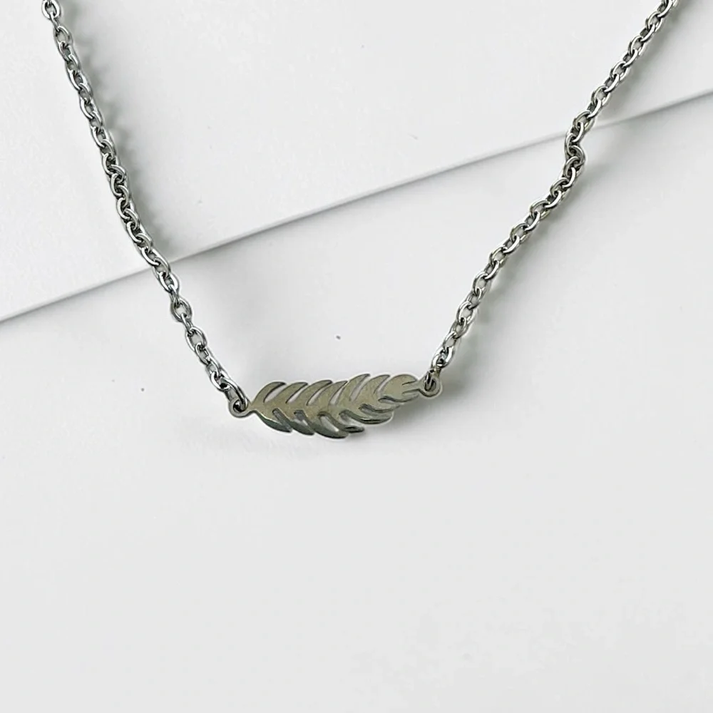 🆕 Feather Pendant Necklace-Stainless Steel